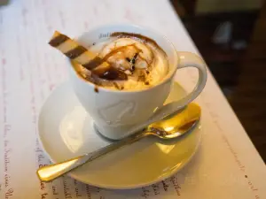 Café Louvre