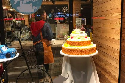 FEN ZHONG XIN XIAN HONG BEI LUO LONG LU DIAN