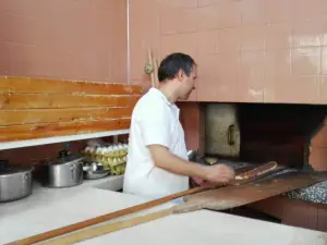 Arzu Pide