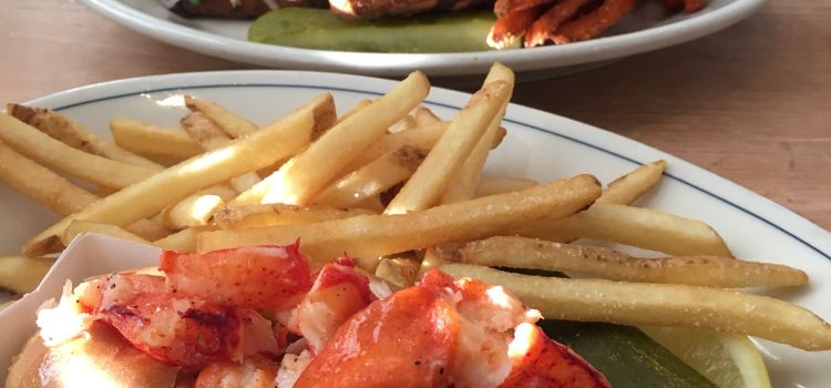 Robert's Maine Grill