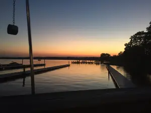 Nauti Goose Restaurant