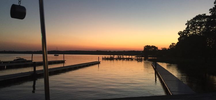 Nauti Goose Restaurant