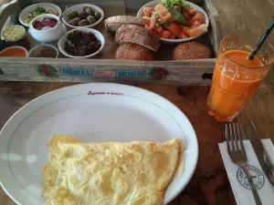 Landwer Cafe