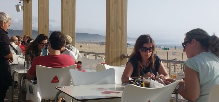 A Deriva Beach Bar