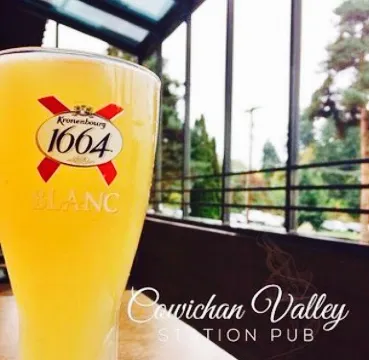 CVI Restaurant + Lounge