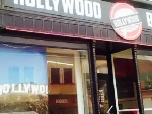 Hollywood Burger