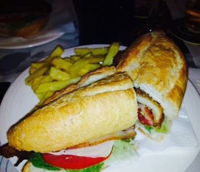 Bekas Snack Bar Cafe