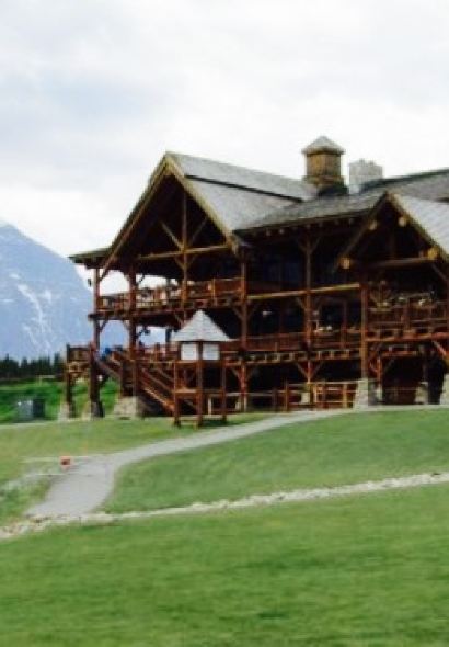 The Lodge of the Ten Peaks Café