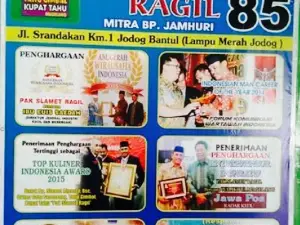 Soto Dan Tahu Gimbal Kupat Tahu P. Slamet Ragil