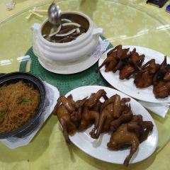 光明刘冰乳鸽店(光明法政北路店) User Photo