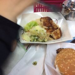 Lan Fong Yuen User Photo