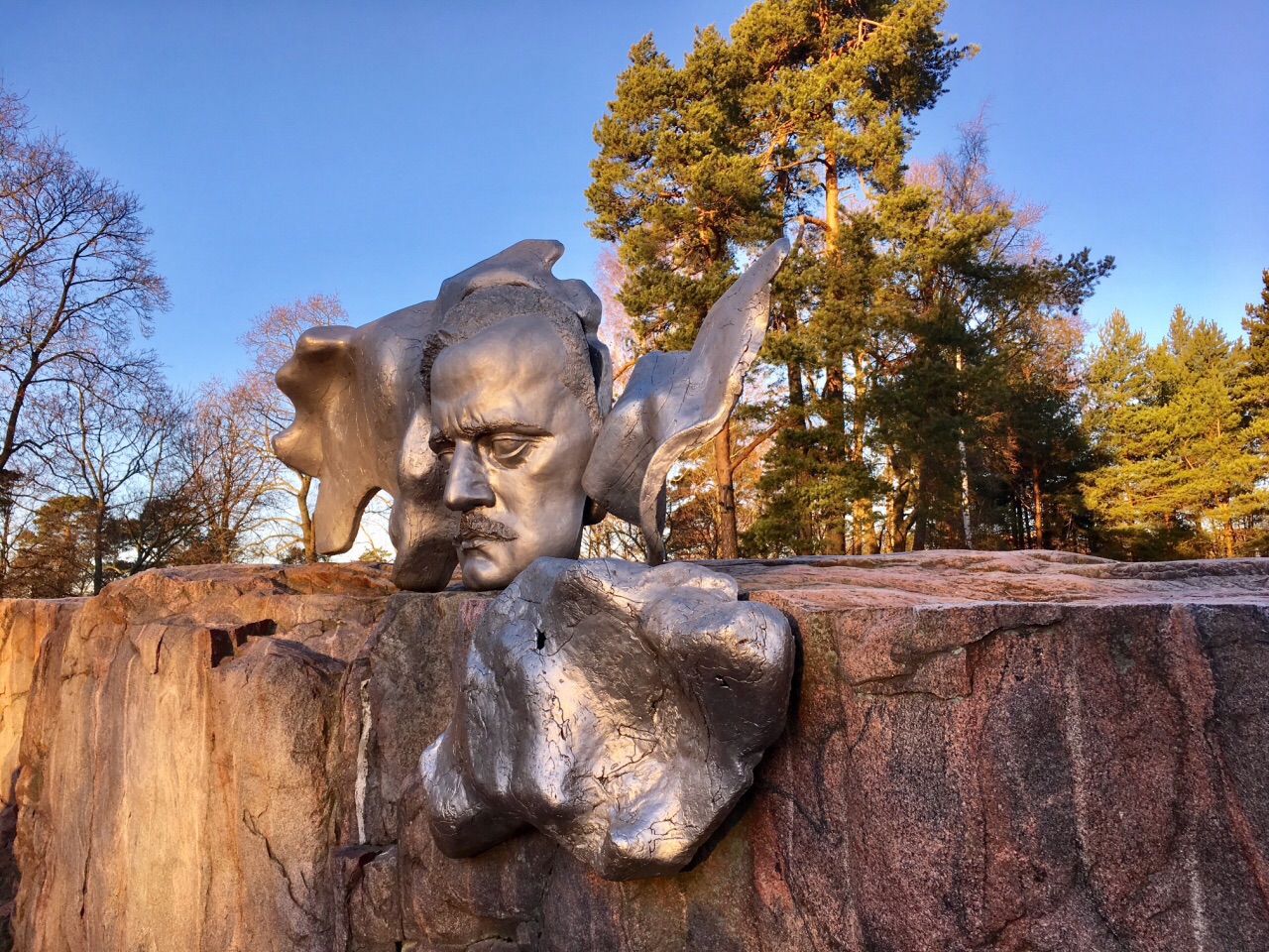 ヘルシンキ シベリウス公園 モニュメント 評判 案内 トリップドットコム