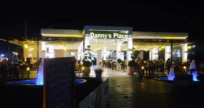 Danny's Place - Restaurant Bar