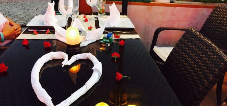 Bill Cosby Restaurant Dance Bar
