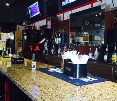 RR6 Kitchen & Bar
