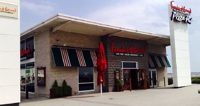 Pizza Hut - St.Andrew's Quay Hull