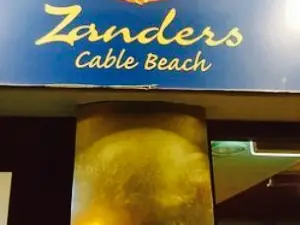 Zanders Cafe - Bar & Restaurant