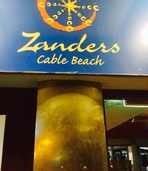 Zanders Cafe - Bar & Restaurant