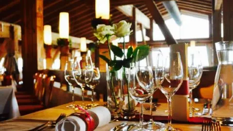 Kapellrestaurant S'Pfennili in 布盧登茨
