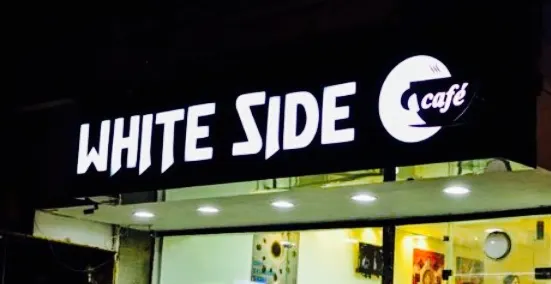 White Side cafe