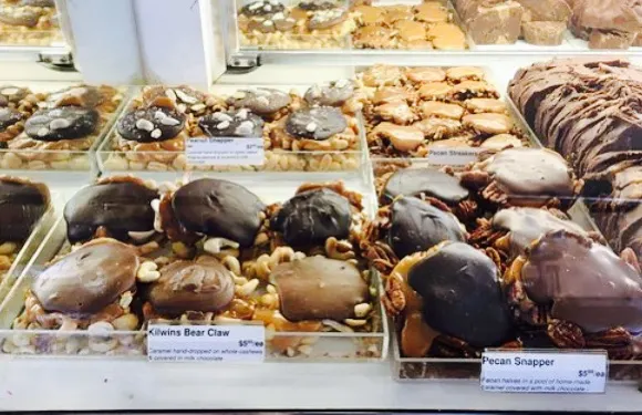 Kilwins Choclate Fudge and Ice Cream