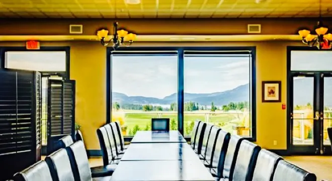 Satellite Bar and Grille at Arbutus Ridge