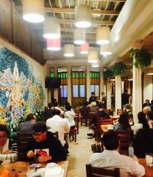Tabletop Café