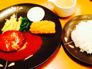 洋食屋あじゅーる