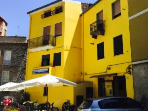 Pizzeria Paninoteca Tavola calda 'SU CANTARU'