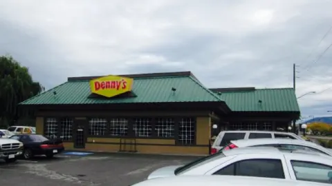 Denny's Restaurant Kamloops North in カムループス
