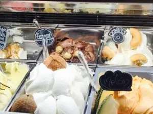 Trastevere ice cream and coffee