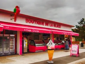 Le Salon et Boutique de la Glace