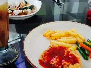 Huk Garden Family Resto