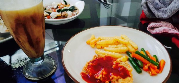 Huk Garden Family Resto