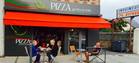 Pizza au feu de bois