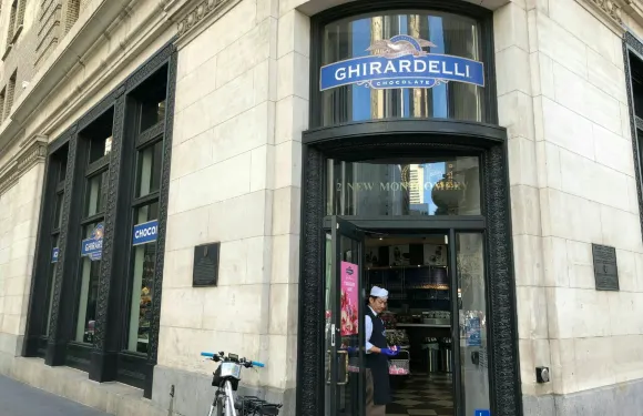 Ghirardelli Ice Cream & Chocolate Shop