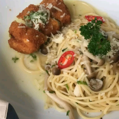 BROWN Coffee and Bakery User Photo