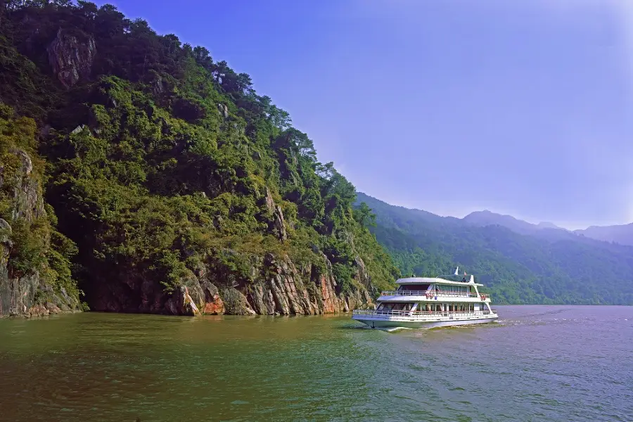 Zhenyang Gorge Cultural Tourism Resort