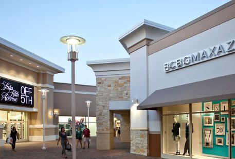 Grand Prairie Premium Outlets