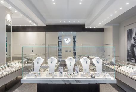 Cosmopolitan Jewellers - Opals & Pearls Jewellery Store Sydney