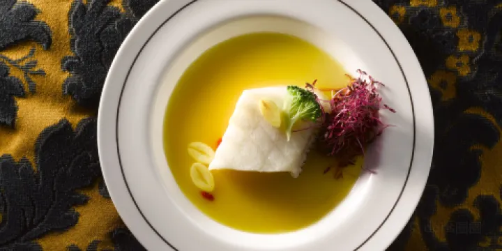 上海半島酒店·YI LONG COURT逸龍閣