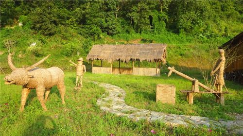 Jingzhou Minsu Wenhua Kangyang Tourism Sceneic Area