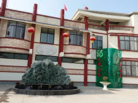 น้ําพุร้อนอ่าวปิซู