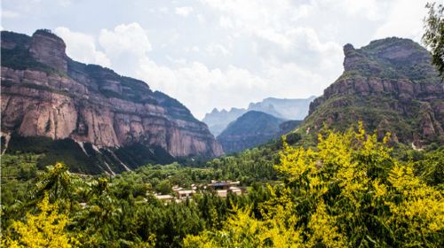 Taixinghong Shan Xi'erhe Sceneic Area