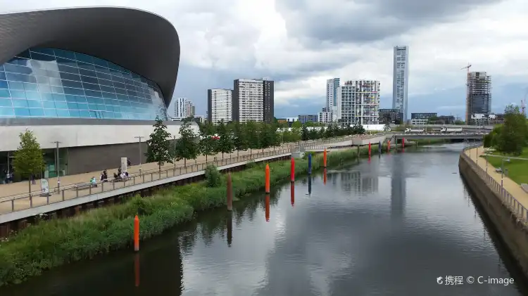 Hotels near Queen Elizabeth Olympic Park