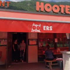 Hooters ảnh của người dùng