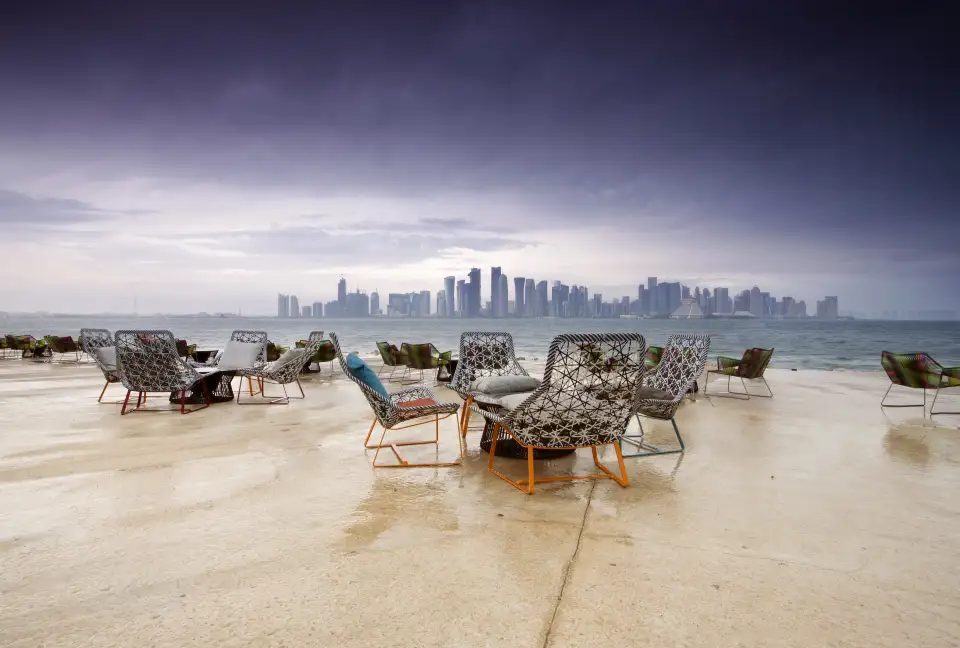 3_Corniche