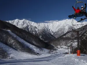 鹿島槍滑雪場