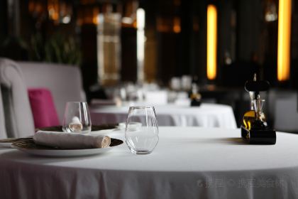 8½ Otto e Mezzo BOMBANA Shanghai