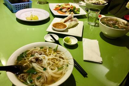 Adelaide Pho